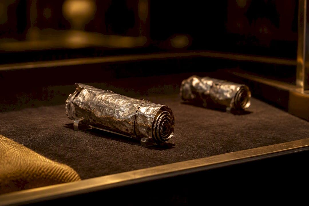 Ketef Hinnom Silver Amulets: 2,600-Year-Old Paleo-Abariy (Paleo-Hebrew) Inscriptions and the Name YAHUAH